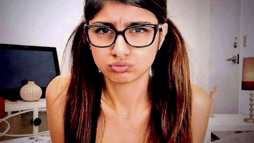 You Can T Just Tell A Brown Girl With Glasses She Looks Like Mia Khalifa The Rib Of Brown